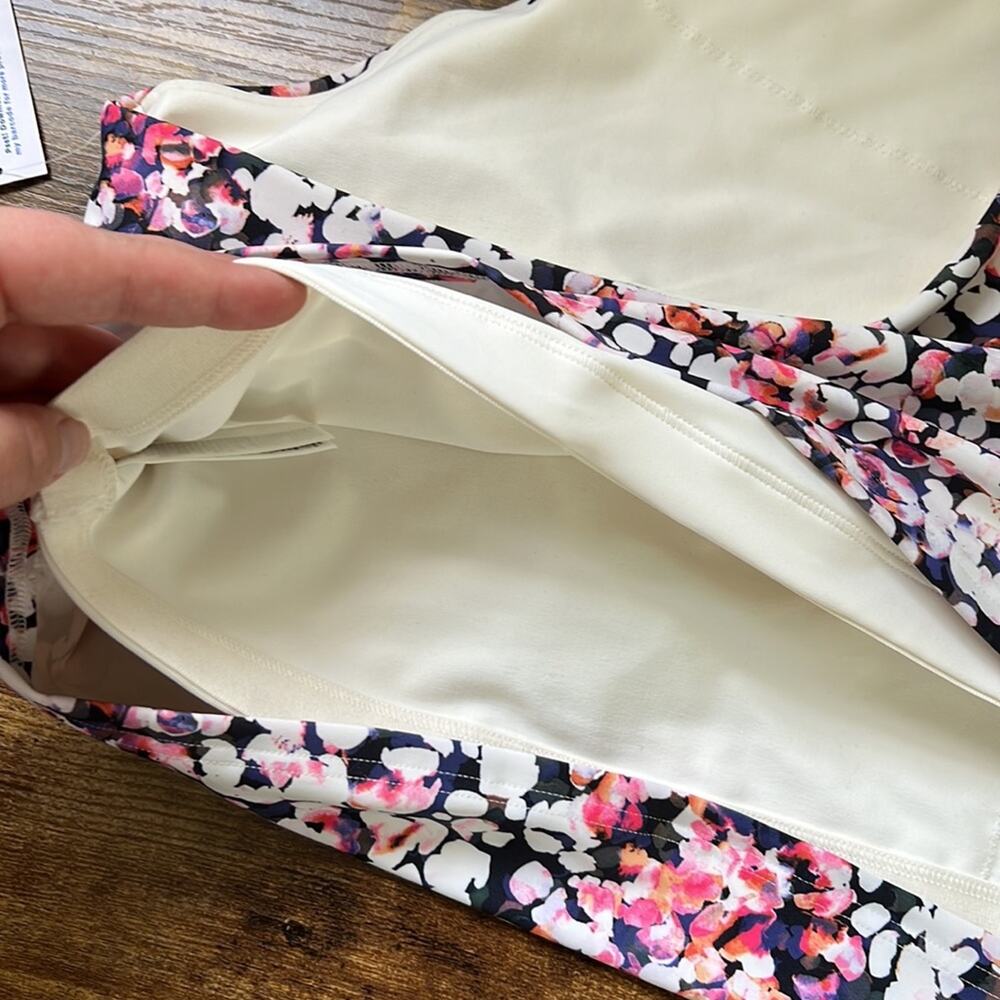 Old Navy 4x Colorful Floral Powersoft Built In Sp… - image 6